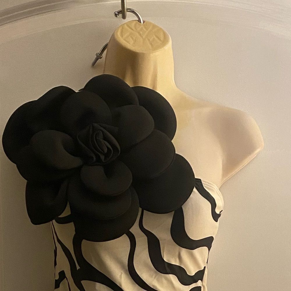 Large Flower Sporlike Swimsuit Sz Small - Picture 2 of 5